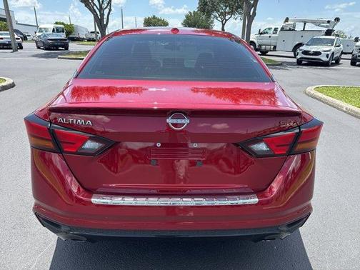 2023 Nissan Altima 2.5 SR
