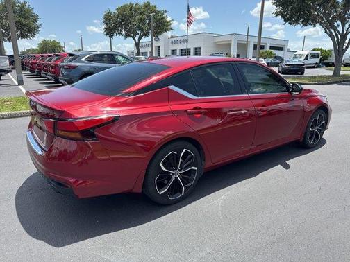 2023 Nissan Altima 2.5 SR
