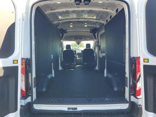 2026 Ford Transit-250 148 WB Medium Roof Cargo