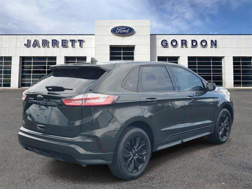 2023 Ford Edge SE