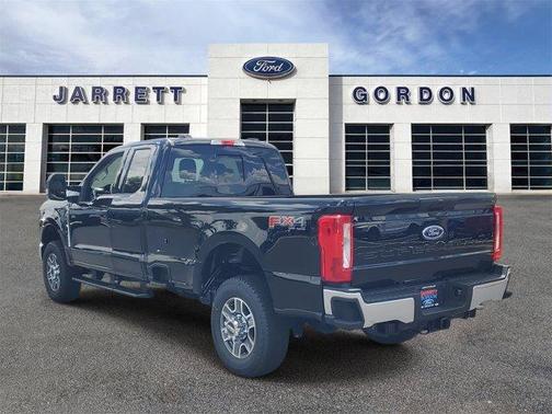 2025 Ford F-350 XLT