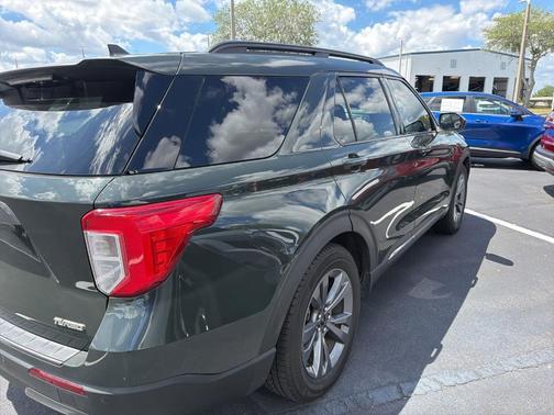 Green Metallic 2022 Ford Explorer XLT