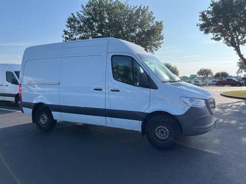 2023 Mercedes-Benz Sprinter 2500 144 WB