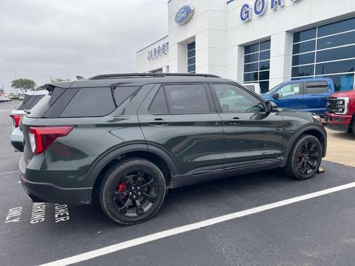 2023 Ford Explorer ST