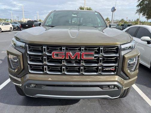 2025 GMC Canyon AT4