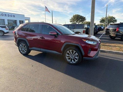 Pearl 2019 Toyota RAV4 XLE Premium