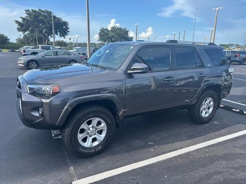 Magnetic Gray Metallic 2022 Toyota 4Runner SR5