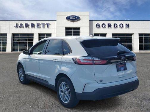 Oxford White 2022 Ford Edge SE