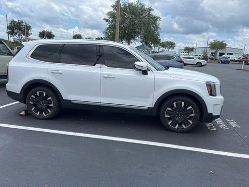 2023 Kia Telluride SX