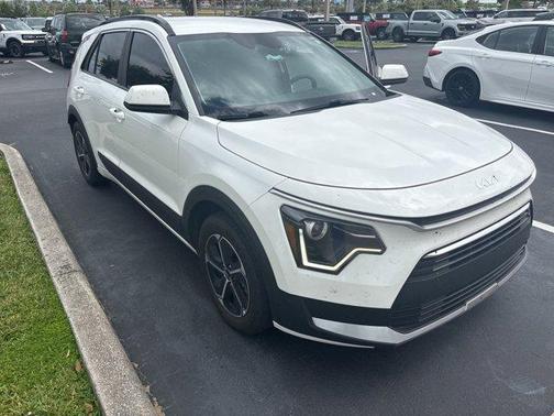 2024 Kia Niro LX