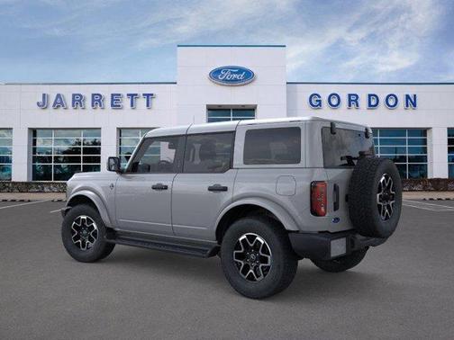 Avalanche Gray 2026 Ford Bronco Outer Banks
