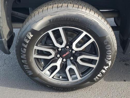 Dark Sky Metallic 2021 GMC Sierra 1500 AT4