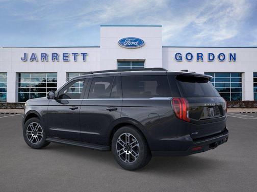 Dark Matter Gray Metallic 2026 Ford Expedition Active