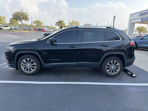 Diamond Black 2021 Jeep Cherokee Latitude Lux