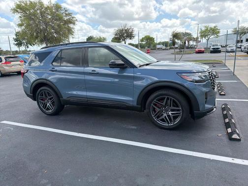 Vapor Blue 2025 Ford Explorer ST-Line