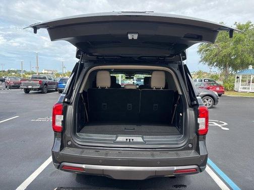 2023 Ford Expedition XLT