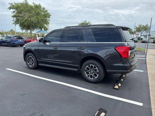 2023 Ford Expedition XLT