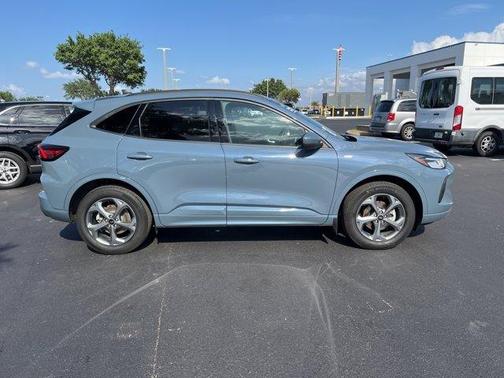 2023 Ford Escape ST-Line Select