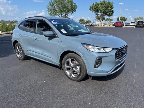 2023 Ford Escape ST-Line Select