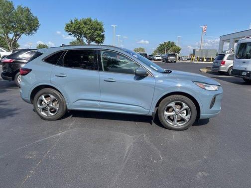 2023 Ford Escape ST-Line Select