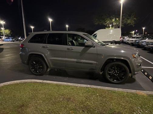 2020 Jeep Grand Cherokee Altitude