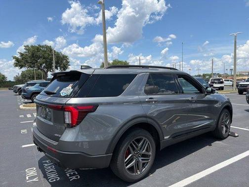 Gray Metallic 2025 Ford Explorer ST-Line