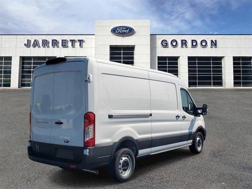 2025 Ford Transit-250 148 WB Medium Roof Cargo