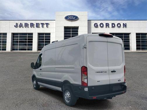 2026 Ford Transit-250 148 WB Medium Roof Cargo