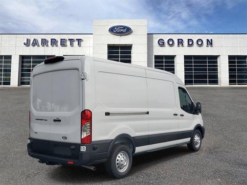 2026 Ford Transit-250 148 WB Medium Roof Cargo