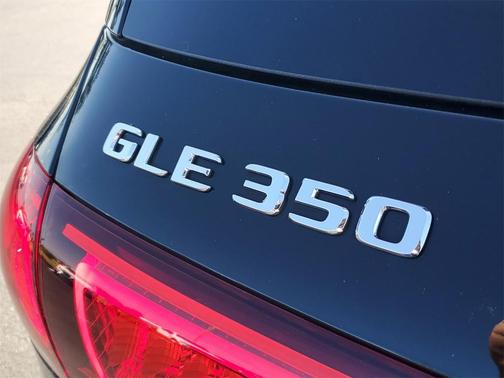2022 Mercedes-Benz GLE 350 Base 4MATIC