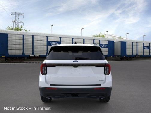 Oxford White 2026 Ford Explorer Active