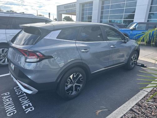 2025 Kia Sportage EX