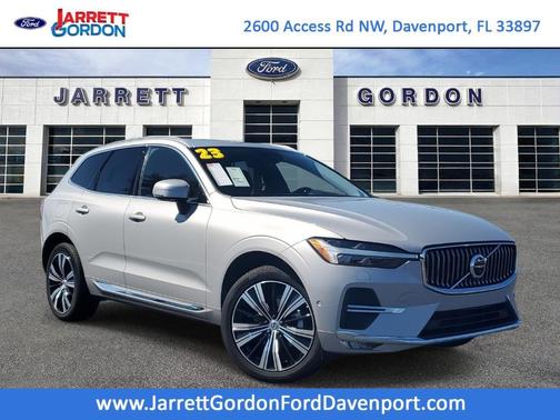2023 Volvo XC60 B5 Plus Bright Theme