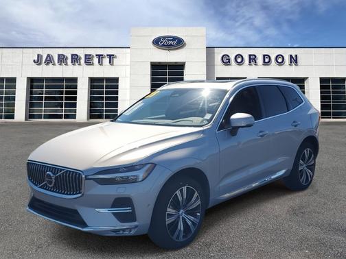 2023 Volvo XC60 B5 Plus Bright Theme
