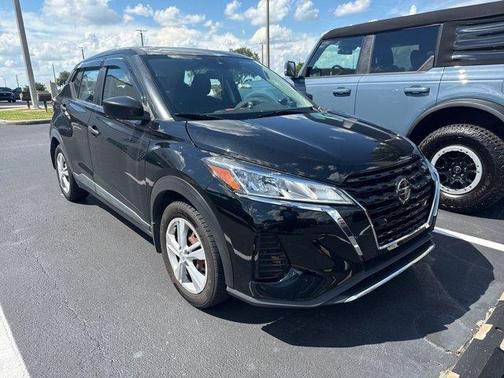 2021 Nissan Kicks S