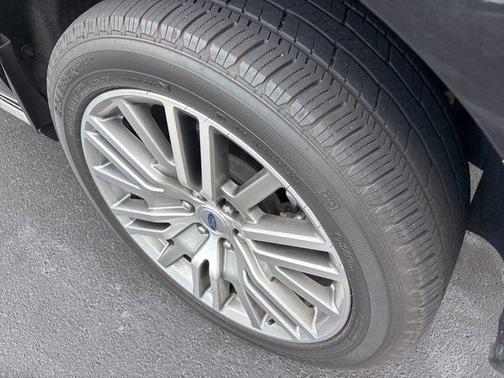 Black Metallic 2022 Ford Expedition Limited