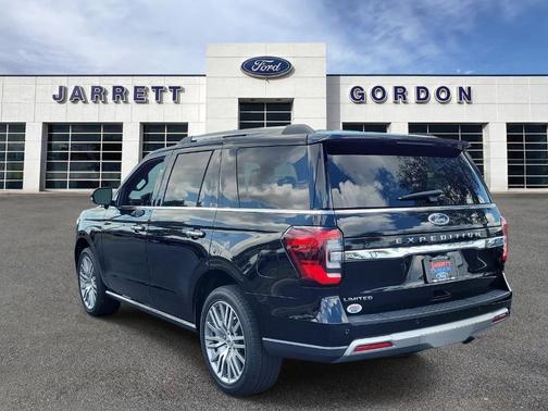 Black Metallic 2022 Ford Expedition Limited