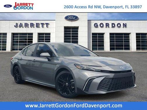 Metal 2025 Toyota Camry SE