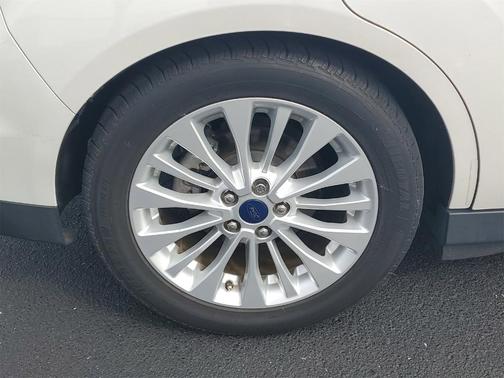 2017 Ford C-Max Energi SE