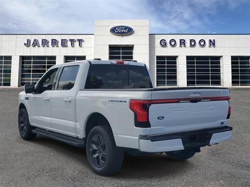 2025 Ford F-150 Lightning LARIAT