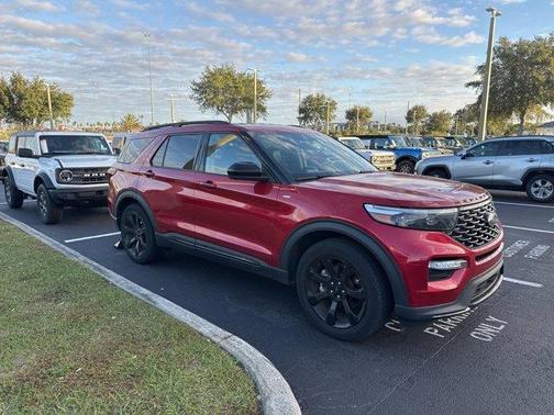 2023 Ford Explorer ST-Line