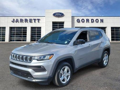 Billet Silver Metallic Clearcoat 2023 Jeep Compass Latitude
