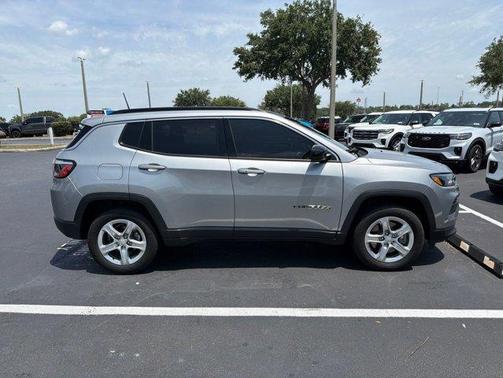 Billet Silver Metallic Clearcoat 2023 Jeep Compass Latitude