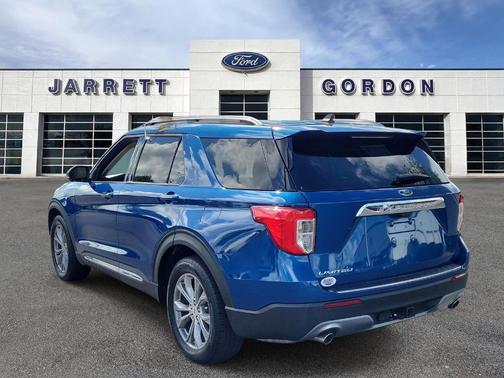 Blue Metallic 2022 Ford Explorer Limited