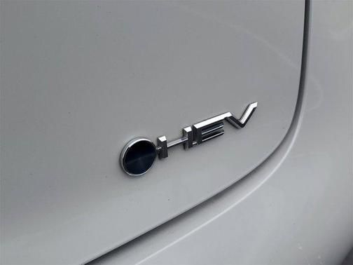 2023 Toyota Prius LE