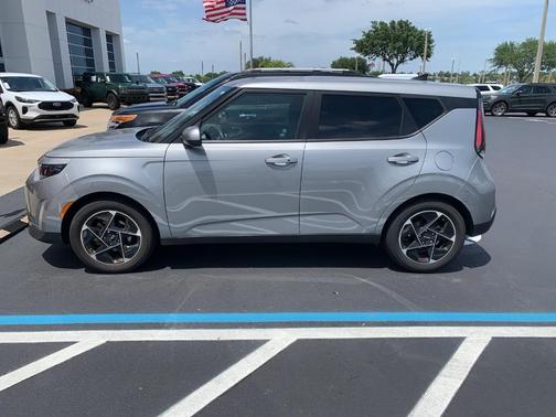 2023 Kia Soul EX