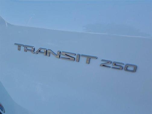 2025 Ford Transit-250 148 WB Medium Roof Cargo