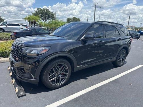 2025 Ford Explorer ST