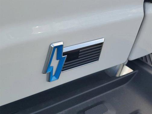 2025 Ford F-150 Lightning XLT