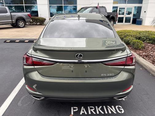 2023 Lexus ES 350 Ultra Luxury